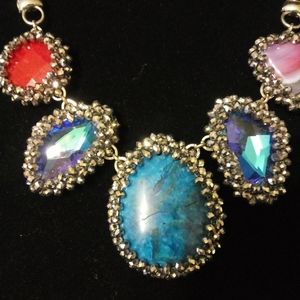NWOT Stunning stone necklace